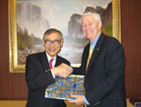 劉遵義校長（左）與柏克萊加州大學校長Prof. Robert Birgeneau